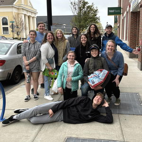 Churches in Beverly with youthgroup youth program